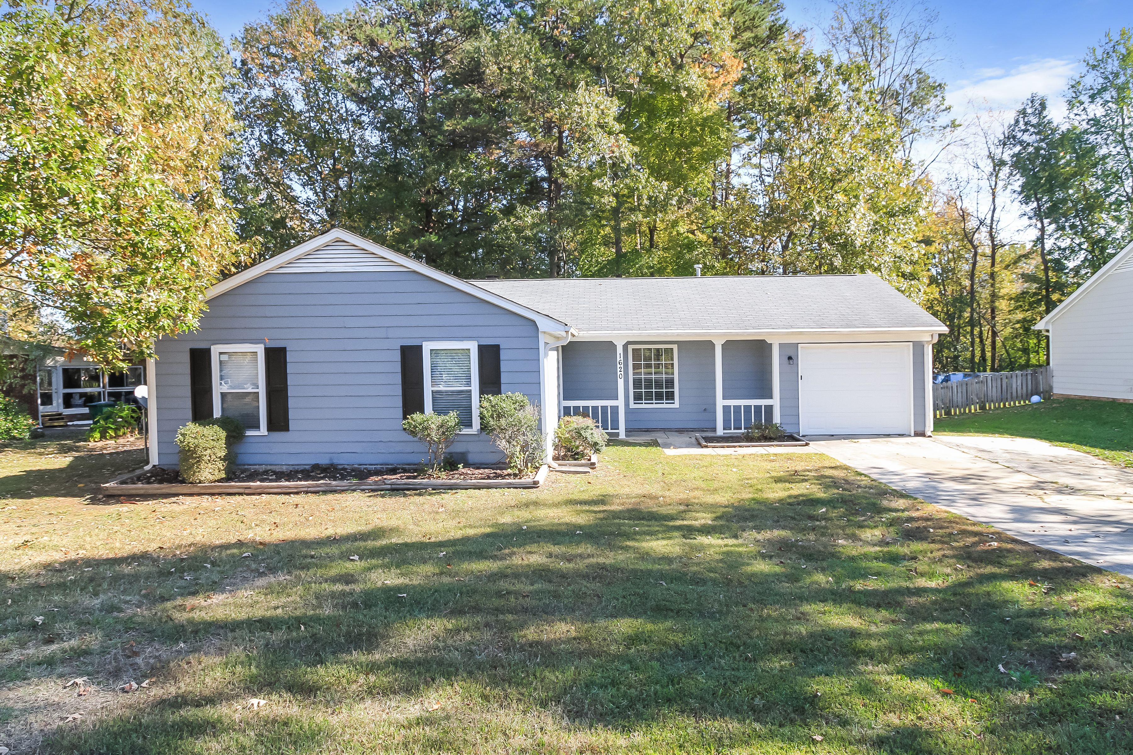 1620 Stoneybrook Dr High Point, NC 27265